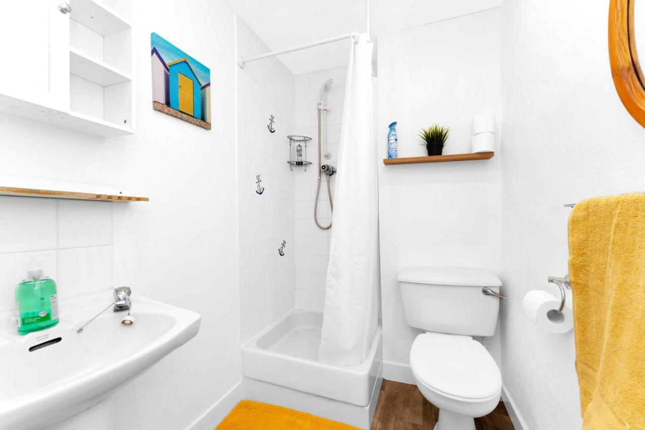 Modern & Spacious 1 Bedroom Apartment - Close To City Centre - Sleeps Up To 3 Guests 爱丁堡 外观 照片