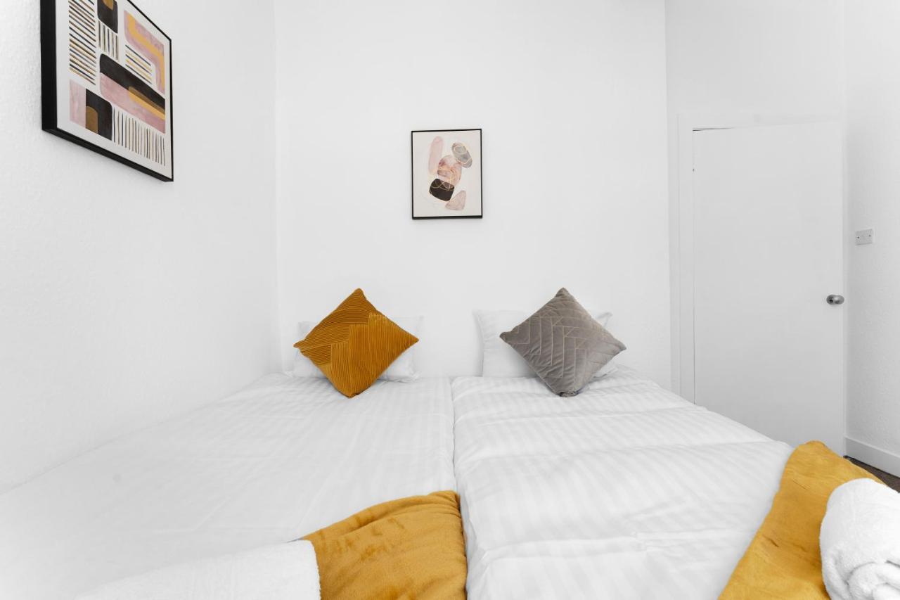 Modern & Spacious 1 Bedroom Apartment - Close To City Centre - Sleeps Up To 3 Guests 爱丁堡 外观 照片