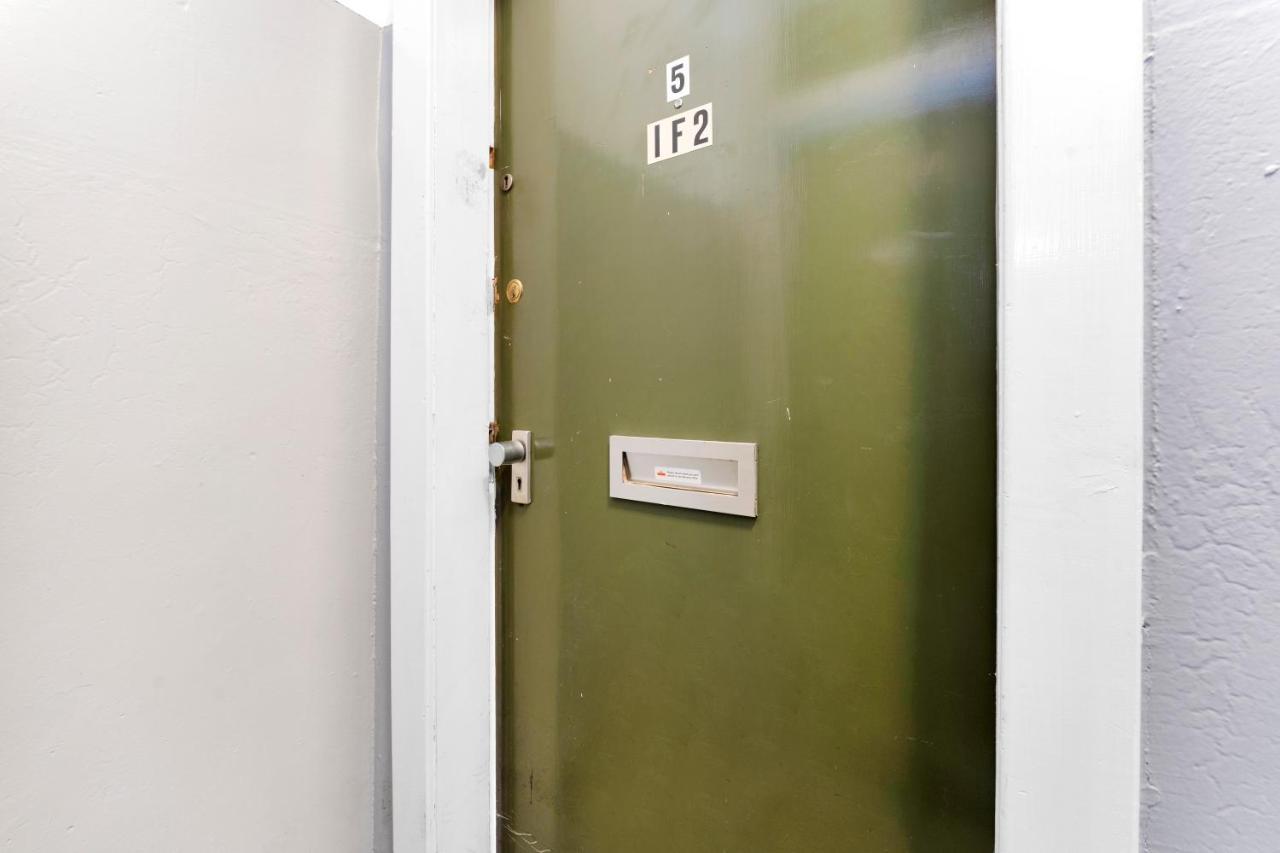 Modern & Spacious 1 Bedroom Apartment - Close To City Centre - Sleeps Up To 3 Guests 爱丁堡 外观 照片