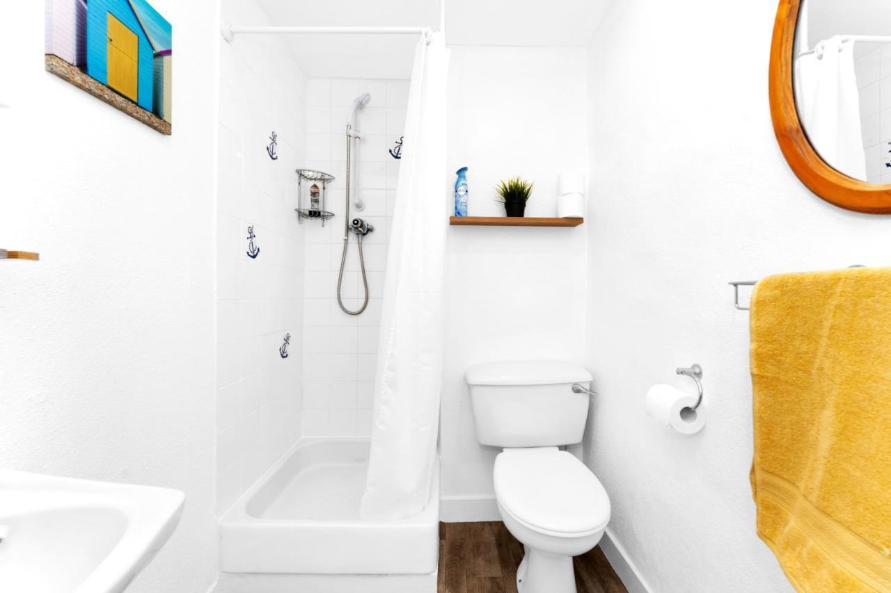 Modern & Spacious 1 Bedroom Apartment - Close To City Centre - Sleeps Up To 3 Guests 爱丁堡 外观 照片
